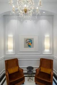 Praxitelous Luxury Suites - 14