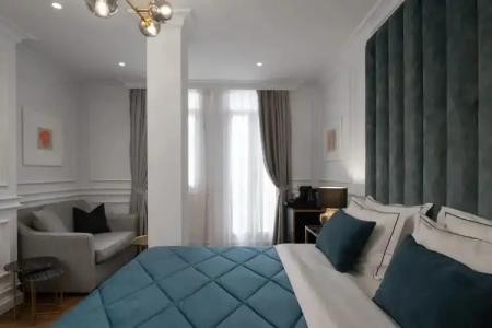 Praxitelous Luxury Suites - 4