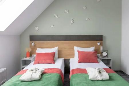 Stantsiya Premyer S12 - 22