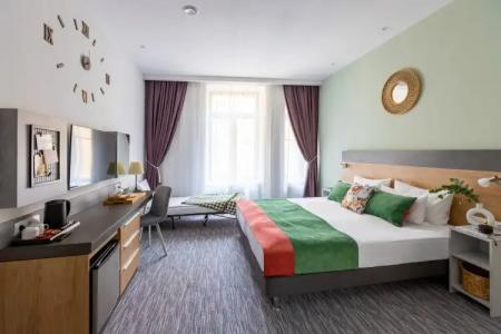 Stantsiya Premyer S12 - 9