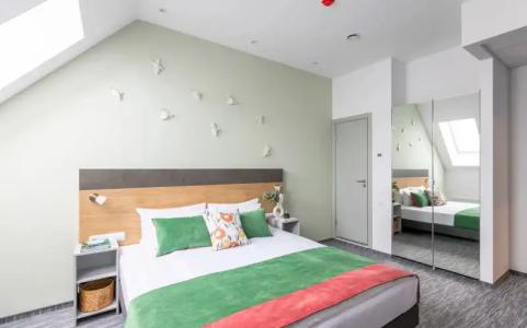 Stantsiya Premyer S12 - 30