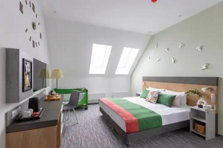 Stantsiya Premyer S12 - 6