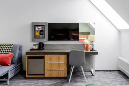 Stantsiya Premyer S12 - 33