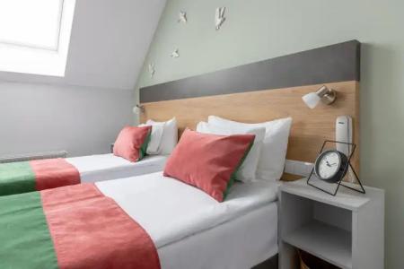 Stantsiya Premyer S12 - 32