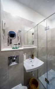 Stantsiya Premyer S12 - 17