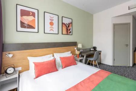 Stantsiya Premyer S12 - 75