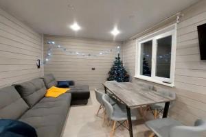 Pz Skandi Kottedzh S 5yu Spalnyami I Saunoy Private House, Kirovsk