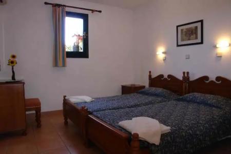 Summerland & Bungalows - 4