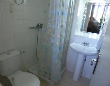 Summerland & Bungalows - 7