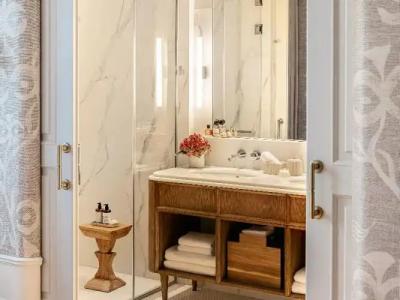 The Dolli at Acropolis, A to Live - 68