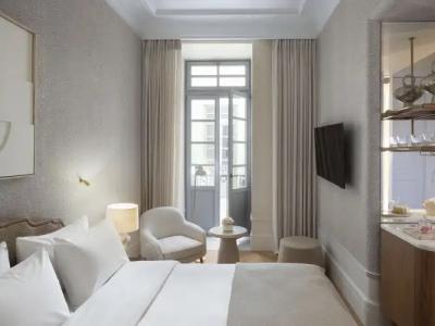 The Dolli at Acropolis, A to Live - 146