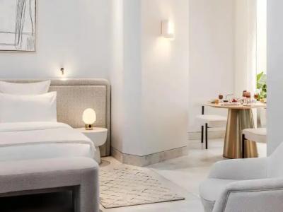 The Dolli at Acropolis, A to Live - 37