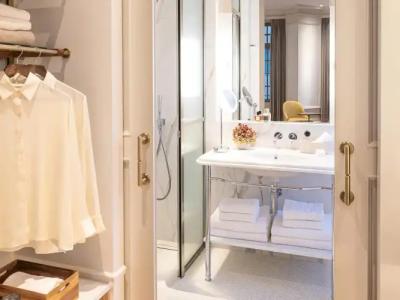 The Dolli at Acropolis, A to Live - 104