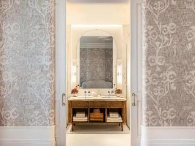 The Dolli at Acropolis, A to Live - 69