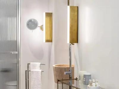 The Dolli at Acropolis, A to Live - 82