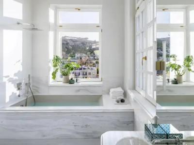 The Dolli at Acropolis, A to Live - 116