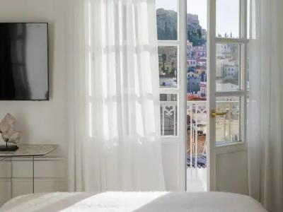 The Dolli at Acropolis, A to Live - 124