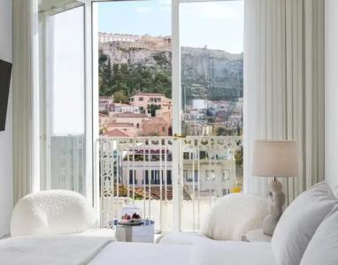 The Dolli at Acropolis, A to Live - 142