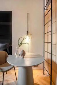 The Newel Psychiko - 16