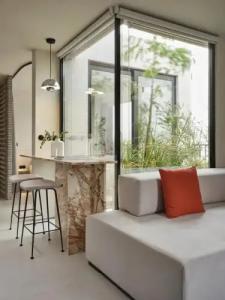 The Newel Psychiko - 93