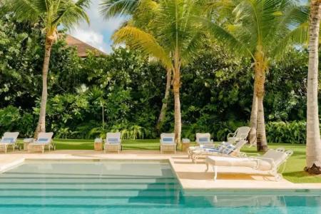 Luxurious Fully-staffed Villa With Amazing View in Exclusive Golf Beach Resort - 12