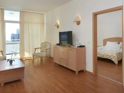 Grand Nirvana - All Inclusive & Free Beach Access - 24