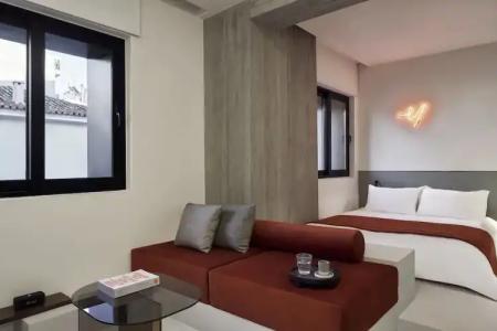 The Newel Metaxourgeio - 53