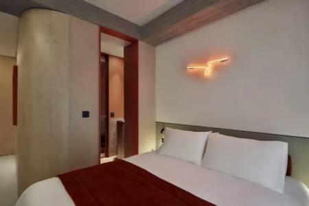 The Newel Metaxourgeio - 29