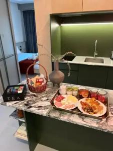 The Newel Metaxourgeio - 7