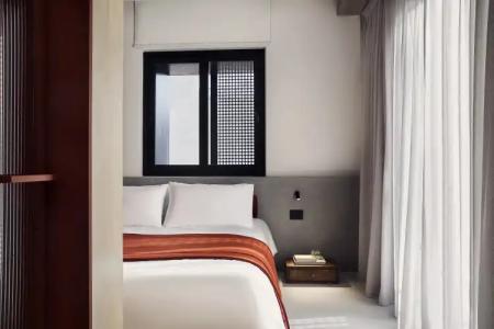 The Newel Metaxourgeio - 23