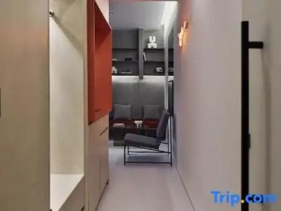 The Newel Metaxourgeio - 71