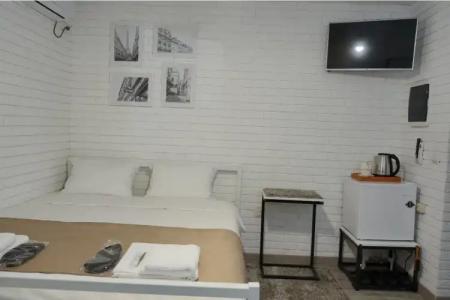 Art House Mini-Hotel - 56