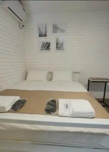 Art House Mini-Hotel - 51