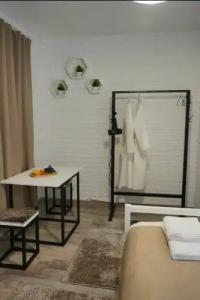Art House Mini-Hotel - 16