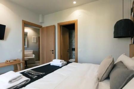 Chapter 02 Gallery Suites - 88