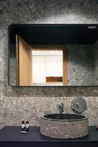 Chapter 02 Gallery Suites - 174