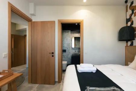 Chapter 02 Gallery Suites - 84