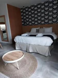 Chapter 02 Gallery Suites - 140