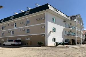 Ozenbash Guest House, Hromivka