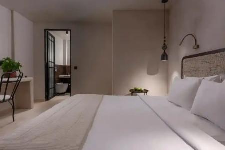 Meroviglia Boutique - 56