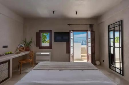 Meroviglia Boutique - 48