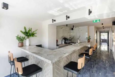 Costa De Luxe Suites - 17