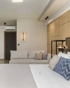 Costa De Luxe Suites - 23