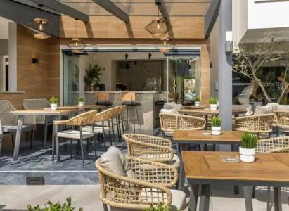 Costa De Luxe Suites - 15