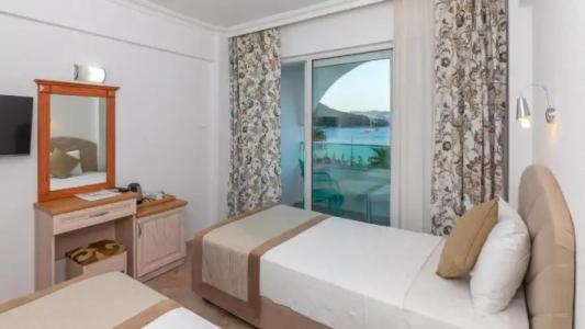 Contess By Faros - 66