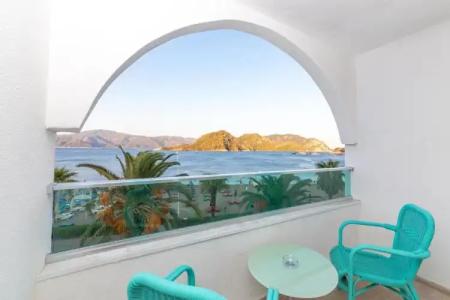 Contess By Faros - 70