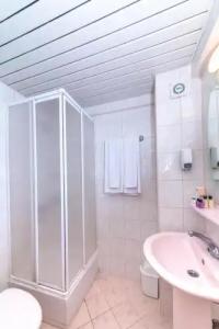 Contess By Faros - 64