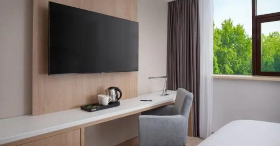 DoubleTree by Hilton - 68