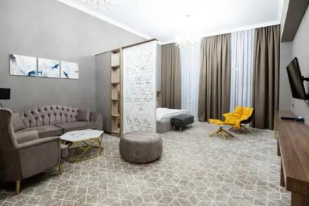 Tauke Khan Plaza - 98