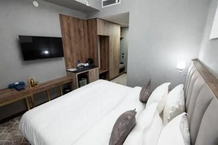 Tauke Khan Plaza - 54